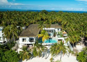 maledivy-hotel-amilla-fushi-233_ext_w_1.jpg