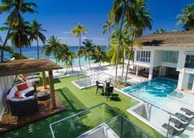 maledivy-hotel-amilla-fushi-239_ext_w_1.jpg