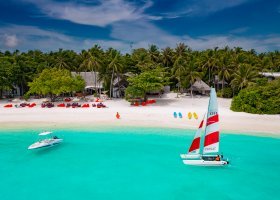 maledivy-hotel-amilla-maldives-519_ext_w_1.jpg