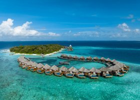 maledivy-hotel-baros-maldives-245_ext_w_1.jpg