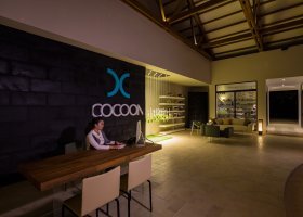 maledivy-hotel-cocoon-maldives-189_ext_w_1.jpg