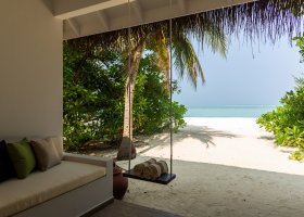 maledivy-hotel-cocoon-maldives-438_ext_w_1.jpg