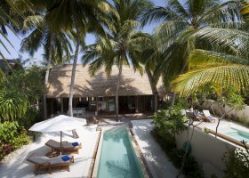 maledivy-hotel-conrad-rangali-island-152_ext_w_1.jpg