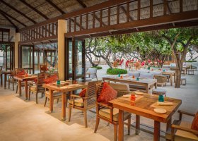 maledivy-hotel-conrad-rangali-island-309_ext_w_1.jpg