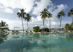 maledivy-hotel-constance-halaveli-resort-249_ext_w_1.jpg