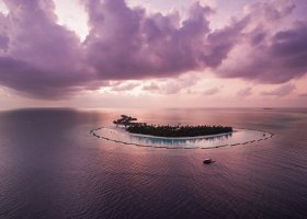maledivy-hotel-constance-halaveli-resort-254_ext_w_1.jpg