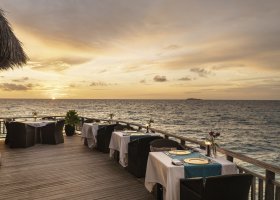 maledivy-hotel-constance-halaveli-resort-328_ext_w_1.jpg