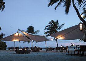 maledivy-hotel-constance-halaveli-resort-335_ext_w_1.jpg