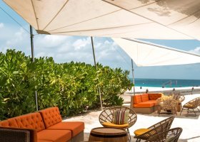maledivy-hotel-constance-moofushi-resort-184_ext_w_1.jpg