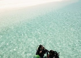 maledivy-hotel-constance-moofushi-resort-195_ext_w_1.jpg