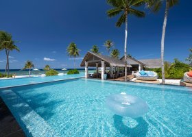 maledivy-hotel-cora-cora-223_ext_w_1.jpg