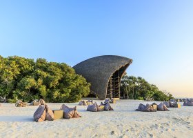 maledivy-hotel-dhigali-maldives-003_ext_w_1.jpg