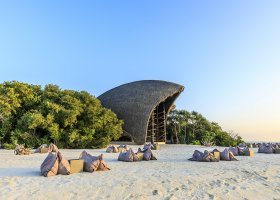 maledivy-hotel-dhigali-maldives-125_ext_w_1.jpg