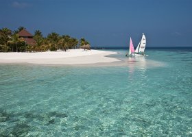 maledivy-hotel-diamonds-athuruga-068_ext_w_1.jpg