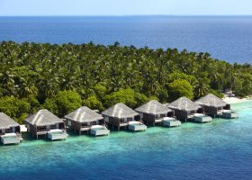 maledivy-hotel-dusit-thani-maldives-233_ext_w_1.jpg