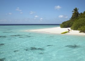 maledivy-hotel-dusit-thani-maldives-247_ext_w_1.jpg