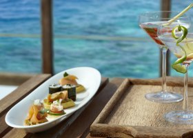 maledivy-hotel-dusit-thani-maldives-261_ext_w_1.jpg