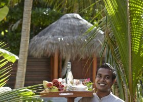 maledivy-hotel-dusit-thani-maldives-270_ext_w_1.jpg