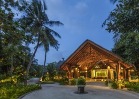 maledivy-hotel-dusit-thani-maldives-332_ext_w_1.jpg