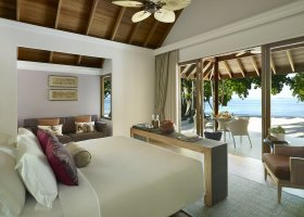 maledivy-hotel-dusit-thani-maldives-459_ext_w_1.jpg