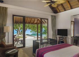 maledivy-hotel-dusit-thani-maldives-464_ext_w_1.jpg