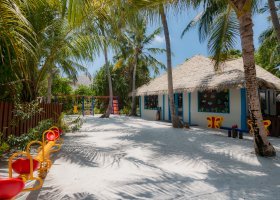 maledivy-hotel-dusit-thani-maldives-487_ext_w_1.jpeg