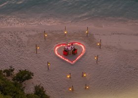 maledivy-hotel-dusit-thani-maldives-521_ext_w_1.jpg