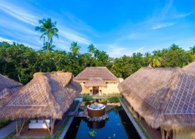 maledivy-hotel-emerald-maldives-170_ext_w_1.jpg
