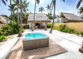 maledivy-hotel-emerald-maldives-194_ext_w_1.jpg