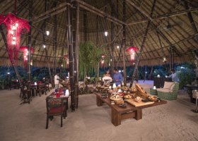 maledivy-hotel-emerald-maldives-223_ext_w_1.jpg