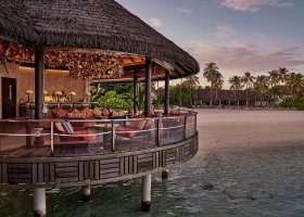 maledivy-hotel-finolhu-322_ext_w_1.jpg