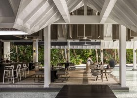 maledivy-hotel-four-seasons-landaa-giraavaru-031_ext_w_1.jpg