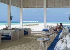 maledivy-hotel-four-seasons-landaa-giraavaru-102_ext_w_1.jpg
