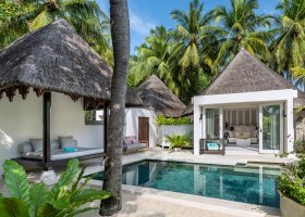 maledivy-hotel-four-seasons-resort-kuda-huraa-079_ext_w_1.jpg