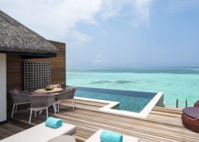 maledivy-hotel-four-seasons-resort-kuda-huraa-104_ext_w_1.jpg
