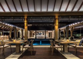 maledivy-hotel-grand-park-kodhipparu-177_ext_w_1.jpg