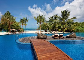 maledivy-hotel-hideaway-beach-resort-spa-122_ext_w_1.jpg