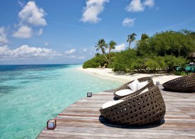 maledivy-hotel-hideaway-beach-resort-spa-133_ext_w_1.jpg