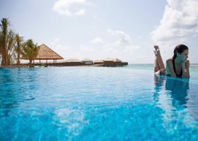 maledivy-hotel-hideaway-beach-resort-spa-189_ext_w_1.jpg