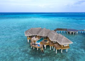 maledivy-hotel-huvafen-fushi-250_ext_w_1.jpg