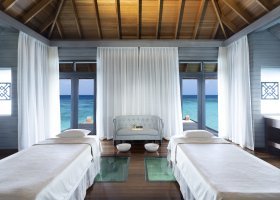 maledivy-hotel-huvafen-fushi-311_ext_w_1.jpg