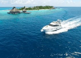 maledivy-hotel-huvafen-fushi-318_ext_w_1.jpg