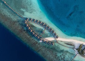 maledivy-hotel-huvafen-fushi-323_ext_w_1.jpg