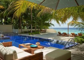 maledivy-hotel-huvafen-fushi-329_ext_w_1.jpg