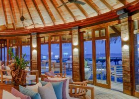 maledivy-hotel-ja-manafaru-155_ext_w_1.jpg