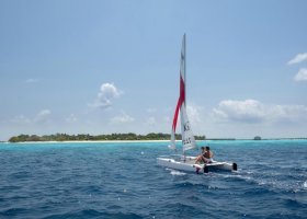 maledivy-hotel-ja-manafaru-165_ext_w_1.jpg