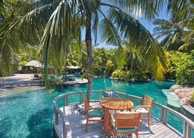 maledivy-hotel-ja-manafaru-172_ext_w_1.jpg