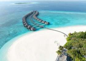 maledivy-hotel-ja-manafaru-174_ext_w_1.jpg