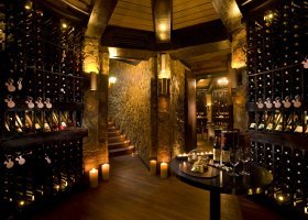 maledivy-hotel-ja-manafaru-186_ext_w_1.jpg