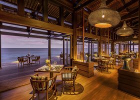 maledivy-hotel-kudadoo-125_ext_w_1.jpg